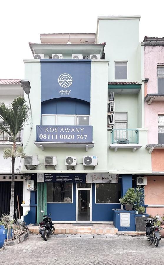 Kos Awany Coliving Hostel Jakarta Exterior photo