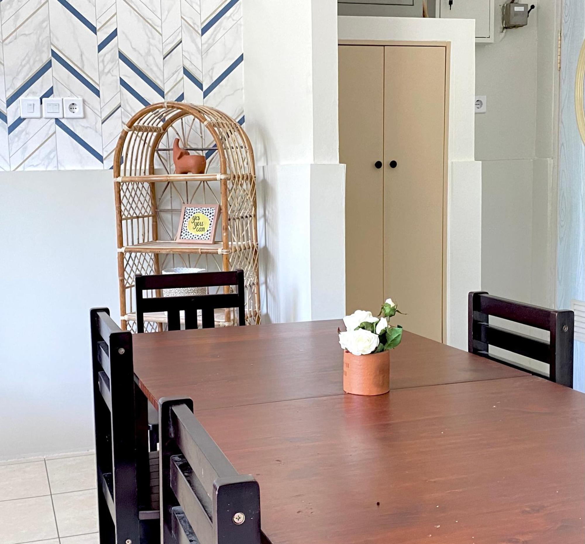 Kos Awany Coliving Hostel Jakarta Exterior photo